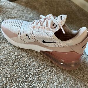 Nike Airmax 270 Pink